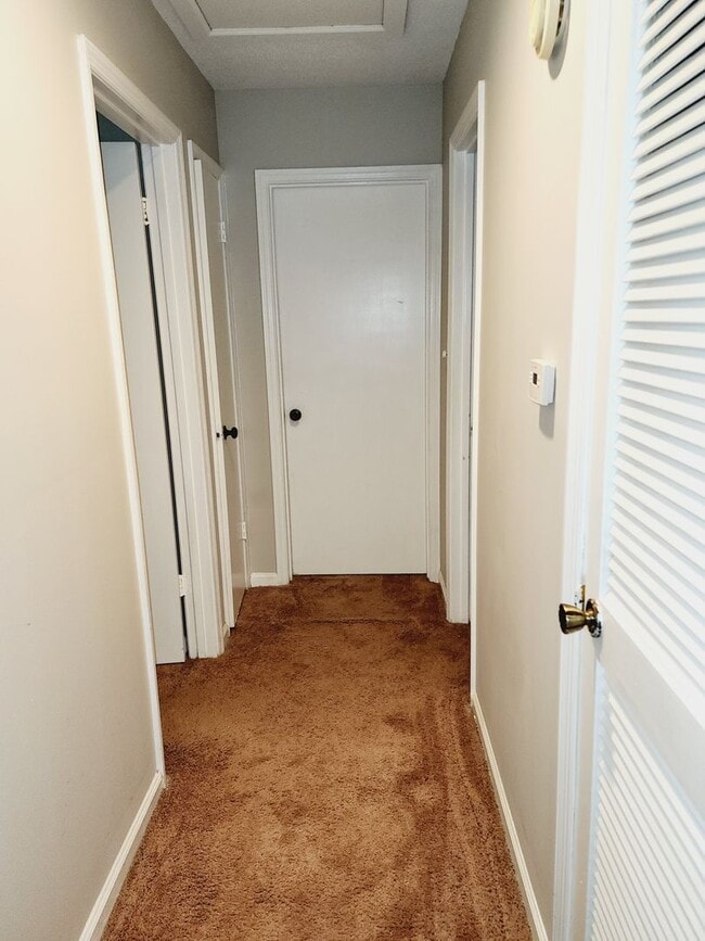 Building Photo - 3240 Overton Manor Dr