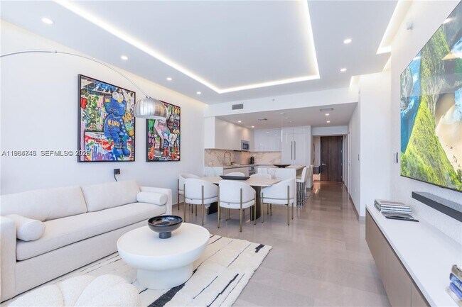 Building Photo - 88 SW 7th St