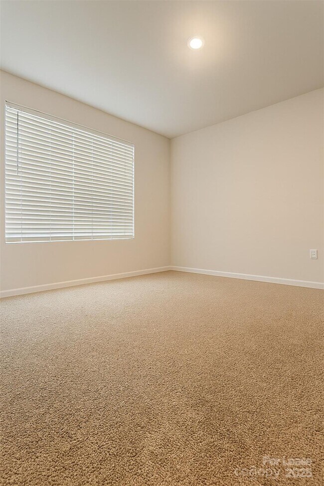 Building Photo - 4034 Meredith Woods Ln