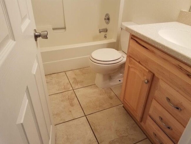 Building Photo - 3 bedroom in Billings MT 59101