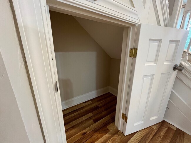 Building Photo - 6712 McPherson Blvd