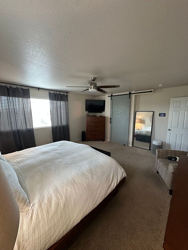 Building Photo - Spacious 5-Bedroom Smart Home Near Peterso...