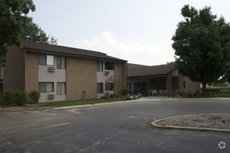 Building Photo - Silvercrest
