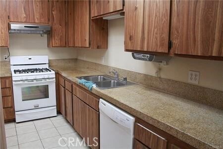 Building Photo - 980 Golden Springs Dr