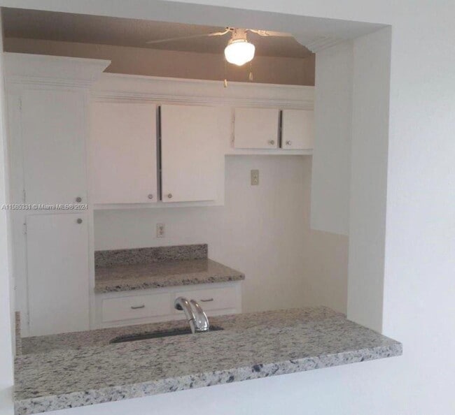 Building Photo - 2219 Polk St