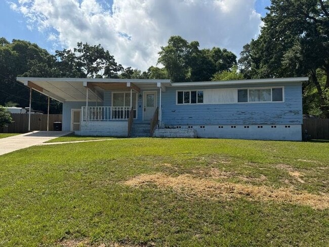 Primary Photo - Pensacola - 2 bedroom, 2 bathroom w/ sunro...