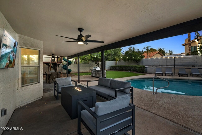 Building Photo - 5408 E Kelton Ln