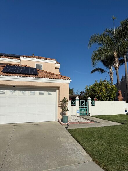 Building Photo - 5160 Baywood Cir