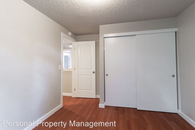 Building Photo - 3 br, 2.5 bath House - 708 NE 159th Ct