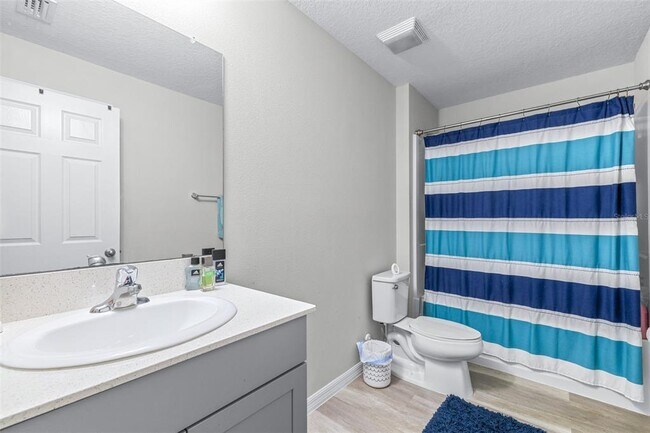 Building Photo - 13030 Boggy Creek Dr