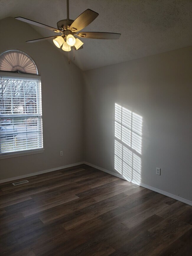 Building Photo - Great South East Location...East Battlefield & 65 Area