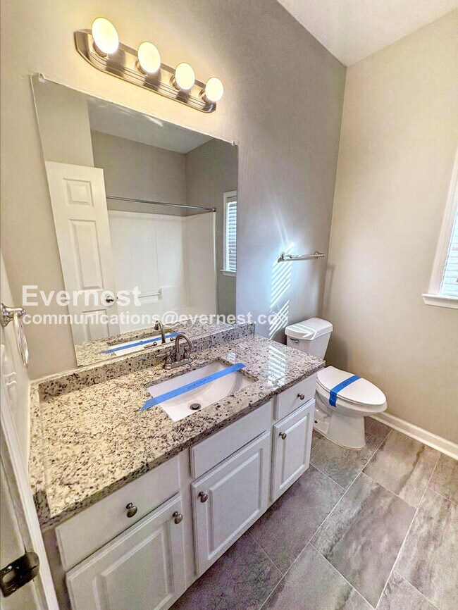 Building Photo - 2768 Summit Pkwy SW