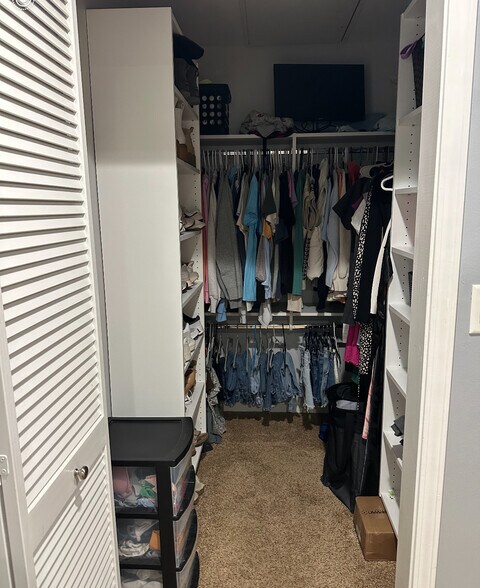 Building Photo - 2008 Millennium Pl