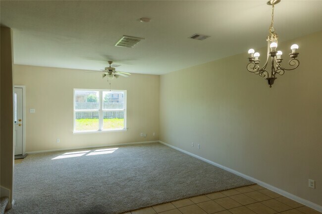 Building Photo - 5123 Harbor Palm Dr