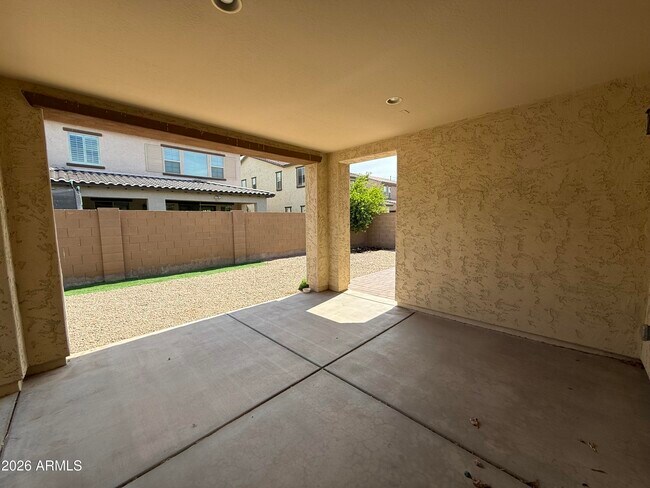 Building Photo - 263 E Lantana Dr