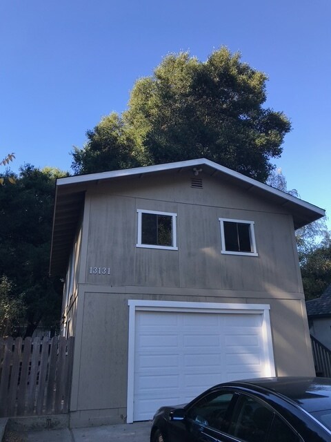 Exterior Stand Alone Home - 13131 Oak St