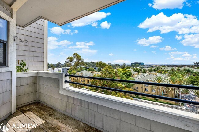 Building Photo - *MOVE IN SPECIAL $750 OFF FIRST MONTH'S RE...