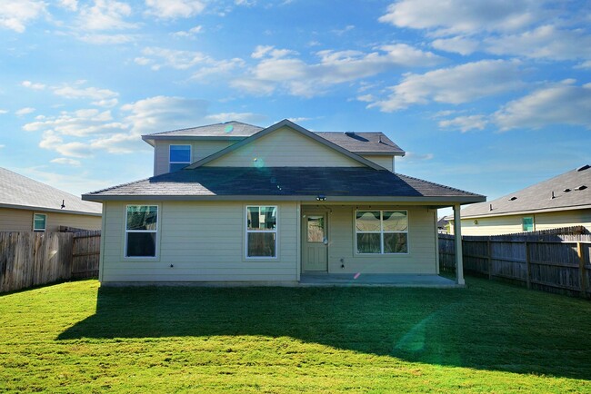 Building Photo - Charming 4-Bedroom Home in Red River Ranch...