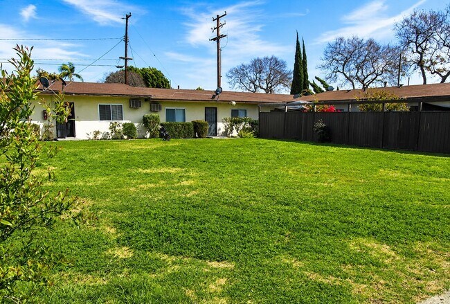 Building Photo - 3411 W Orange Ave