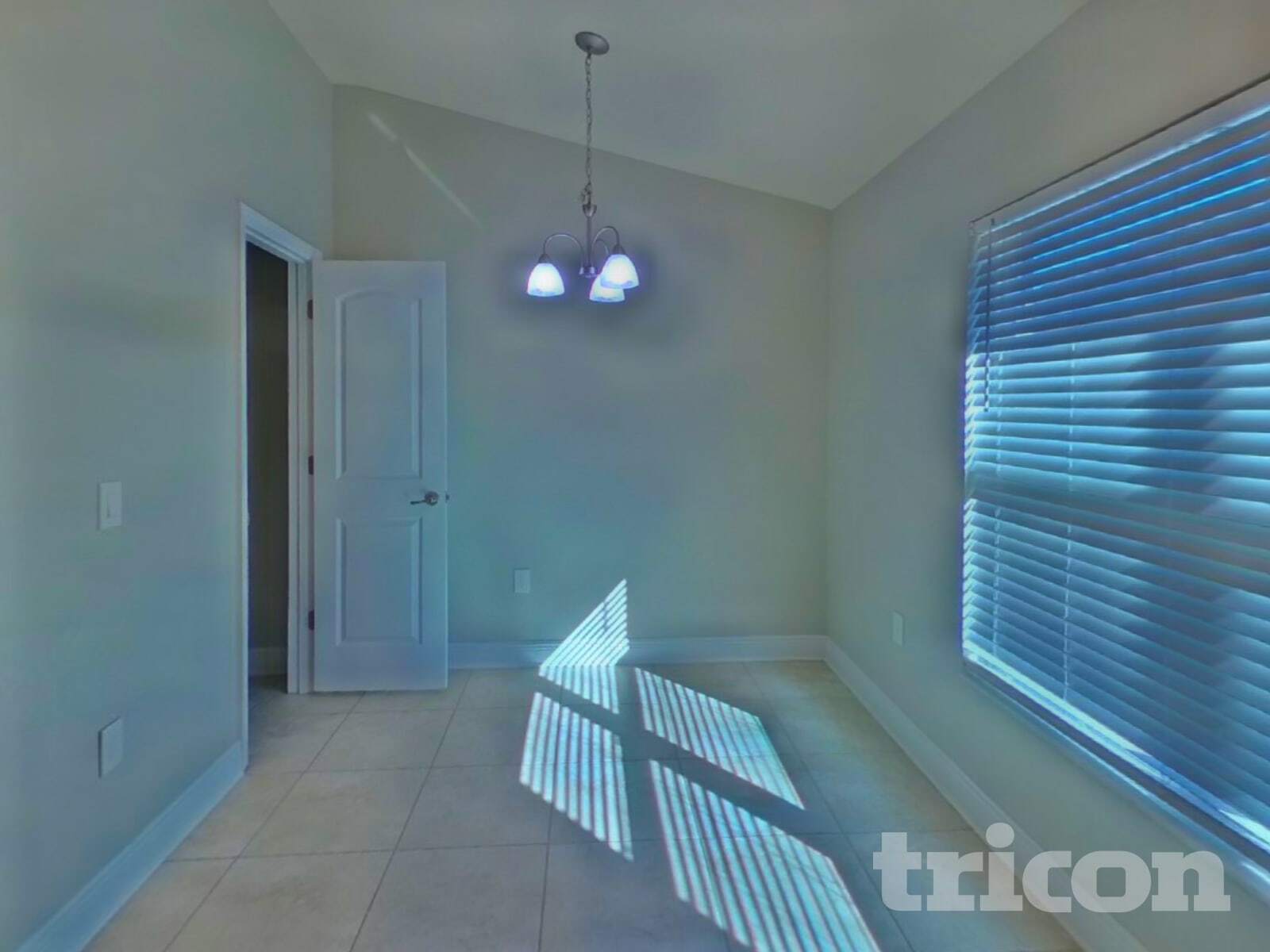 Building Photo - 387 Buchannan Dr