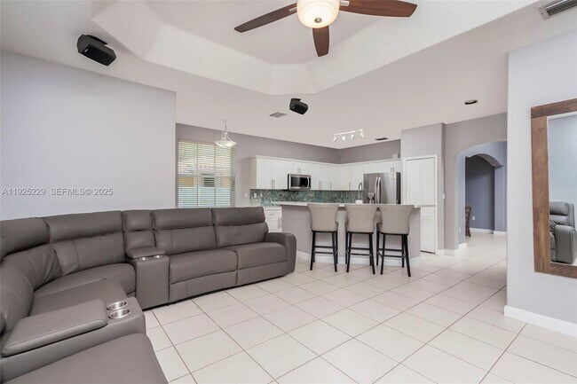 Building Photo - 3808 SW 165th Terrace