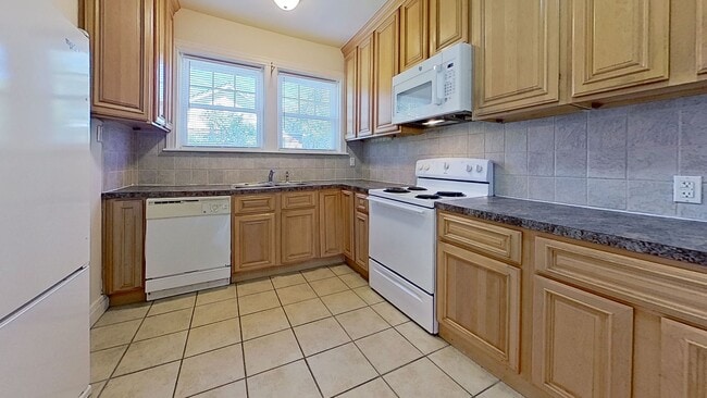 Building Photo - 1244 Landon Ave