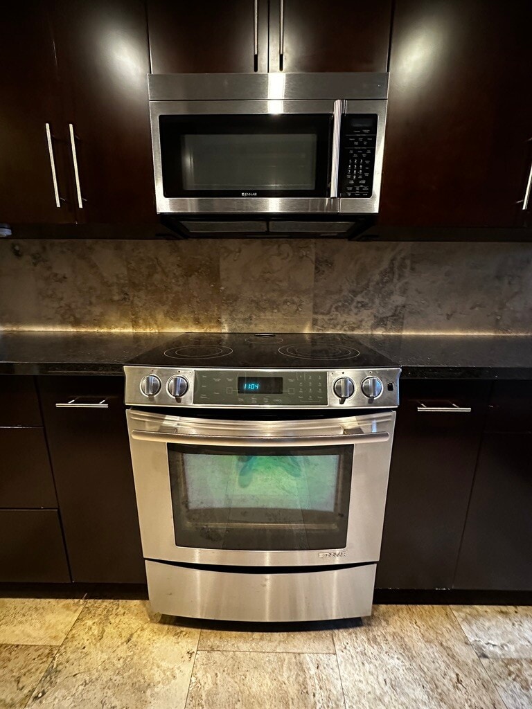 Jenn Air appliances - 11951 Mayfield Ave