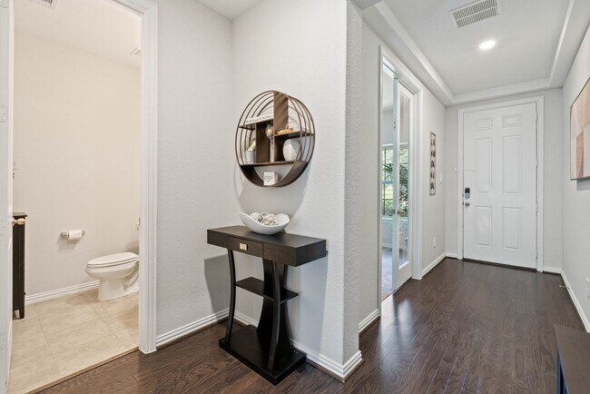 Building Photo - 519 Carina Gaze Dr