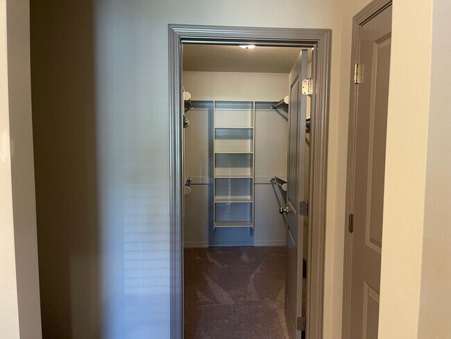 Building Photo - 104 Pr Crk Rd