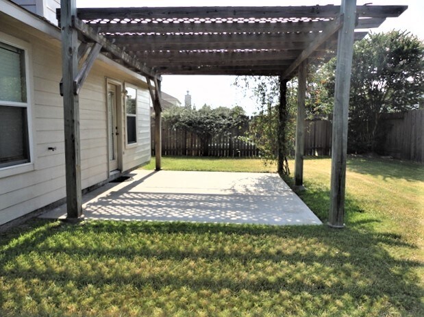 Building Photo - 2606 Slider Ct