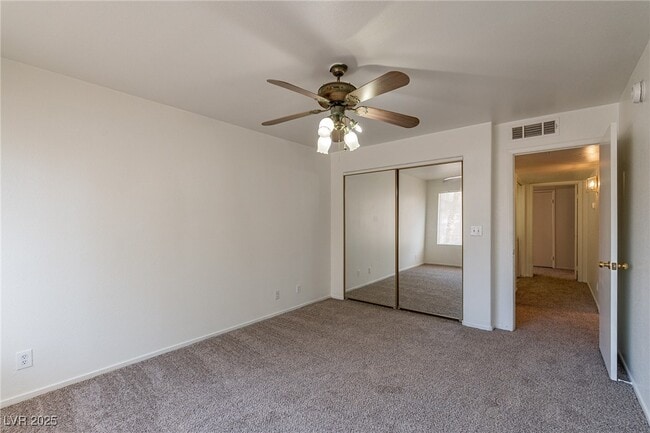 Building Photo - 3061 Key Largo Dr