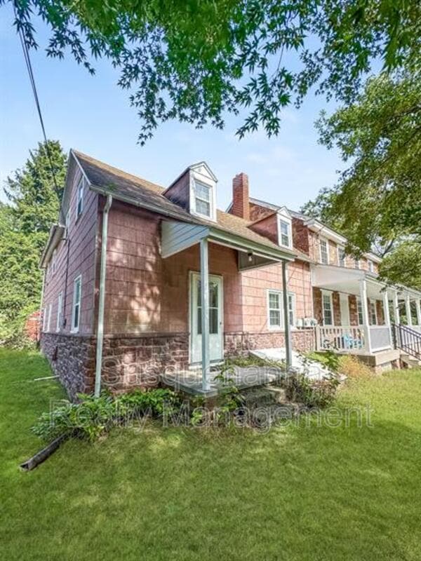 Building Photo - 169 Engle Ln