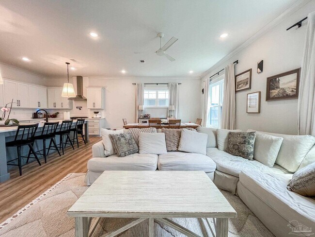 Building Photo - 13805 Red Drum Ct