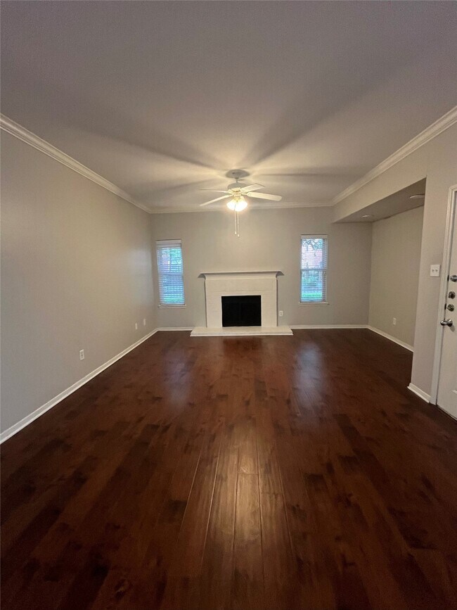 Building Photo - 4041 Law St