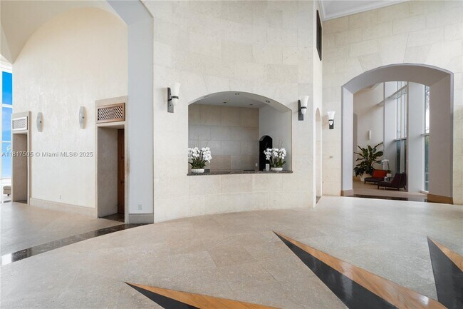 Building Photo - 1643 Brickell Ave