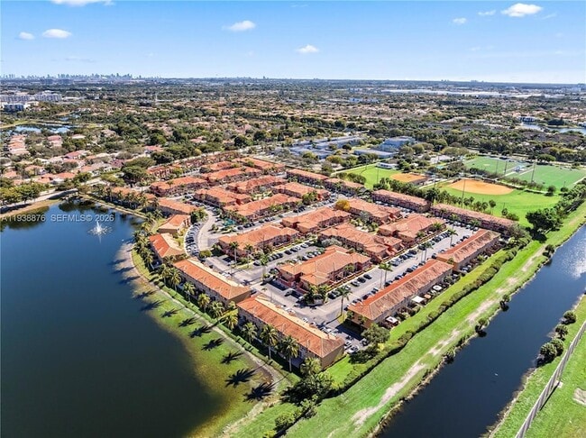 Building Photo - 6141 NW 115th Pl