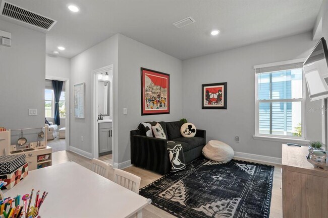 Building Photo - 408 S Matanzas Ave