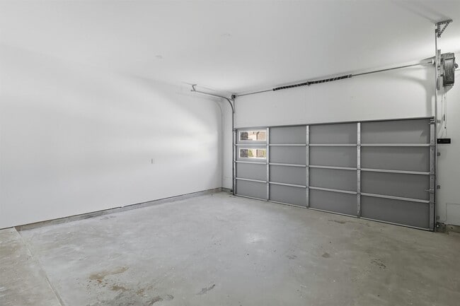 Building Photo - 2923 El Fenice Ln