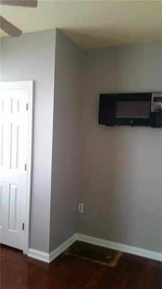 Building Photo - 5105 Baccich St