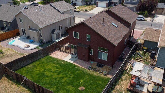 Building Photo - Beautiful home with 4 bedrooms, 2 1/2 bathrooms, 3-car garage in cul-de-sac available for $2,350