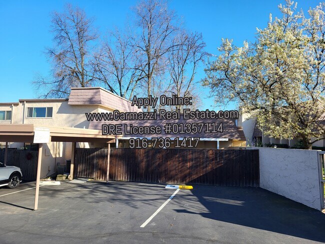 Building Photo - 6046 Vía Casitas