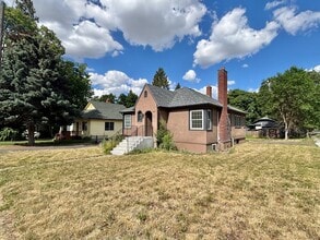 Building Photo - 829 S Ivory St