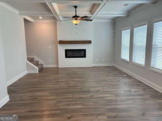 Building Photo - 304 Sterling Creek Wy