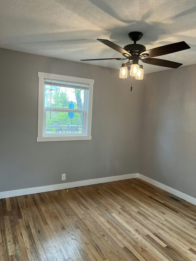 Building Photo - 2529 Ridge Ct
