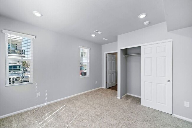 Building Photo - 12326 W 56th Ln