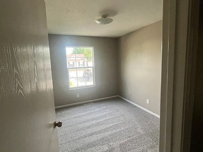 Building Photo - 17737 Olive St