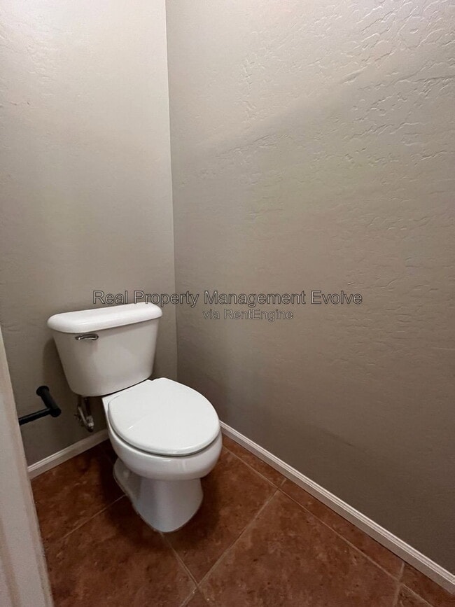 Building Photo - 16115 W Durango St