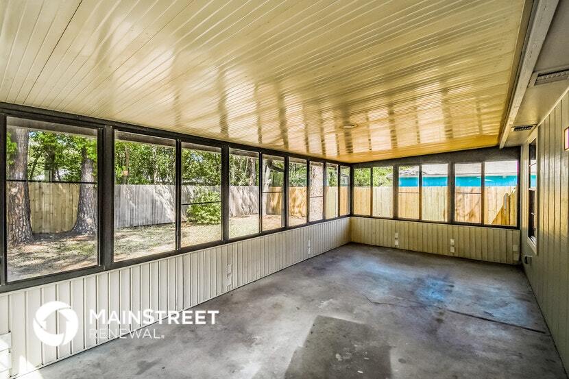 Building Photo - 8219 Crosswind Rd