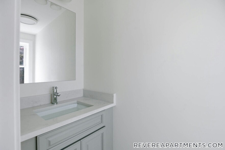 Building Photo - 23 Blake St