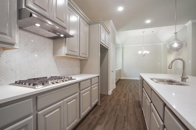 Building Photo - 347 Skyline Ridge Dr